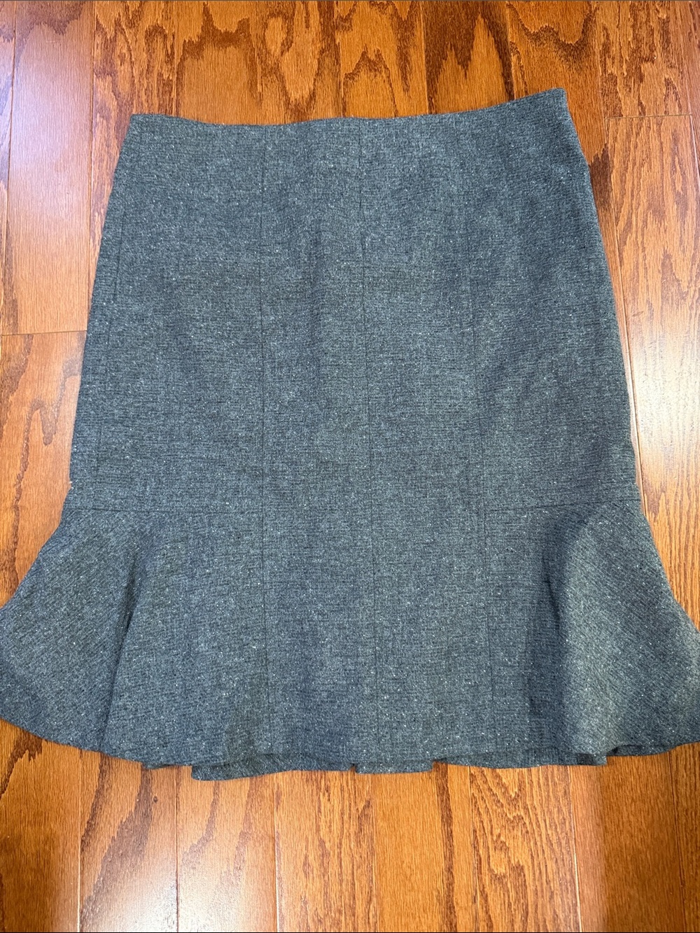 Banana Republic Wool Blend Ruffle Hem Skirt Size 2